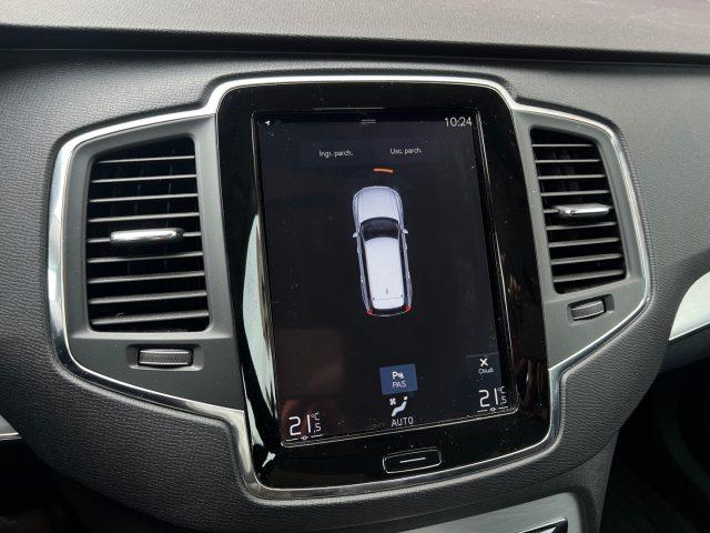 VOLVO XC90 D5 AWD Geartronic Momentum