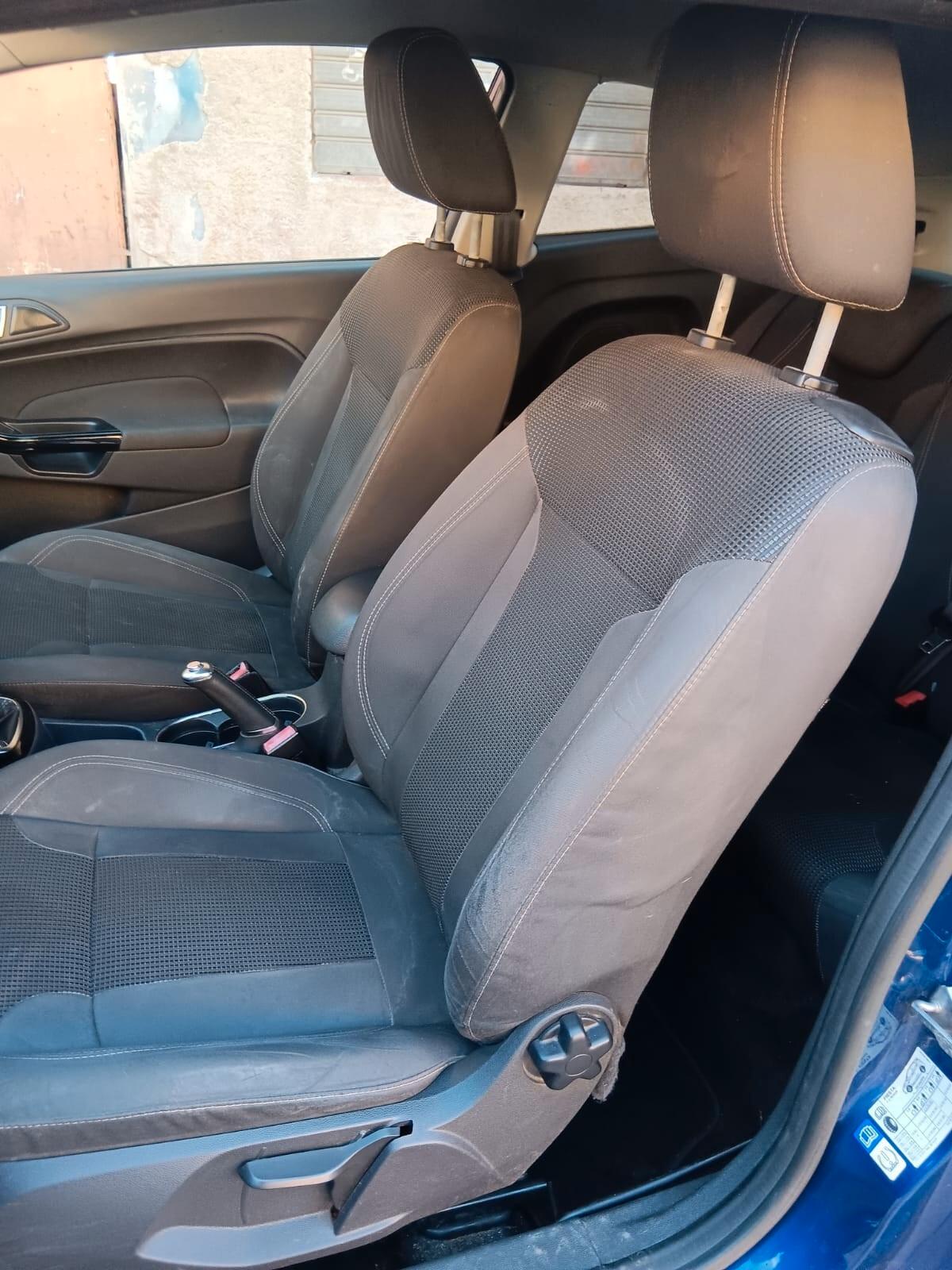 Ford Fiesta 1.5 TDCi 75CV 3 porte Titanium