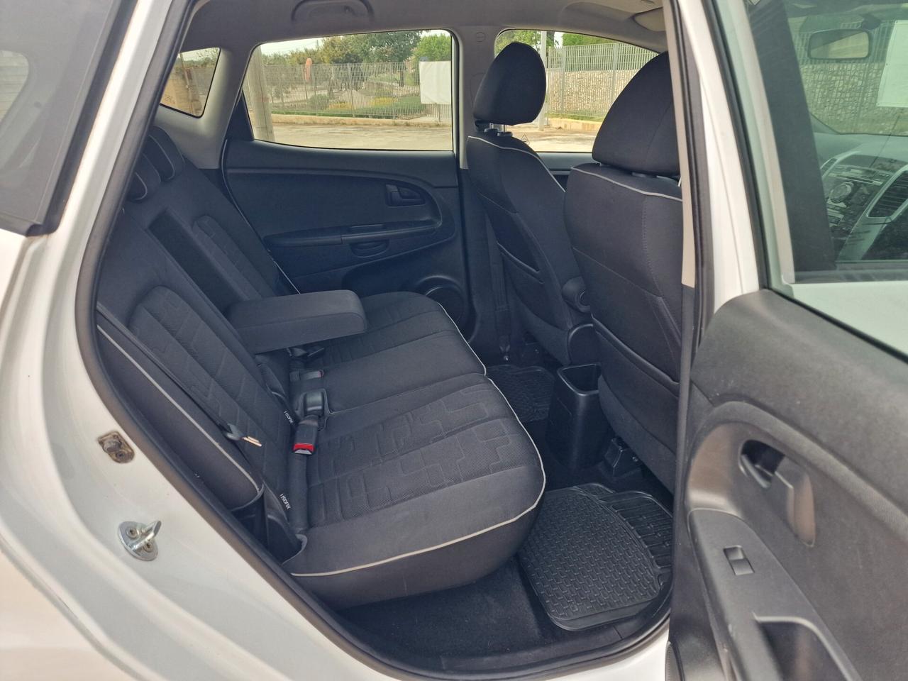 Kia Venga 1.4 CRDi 90CV WGT EX
