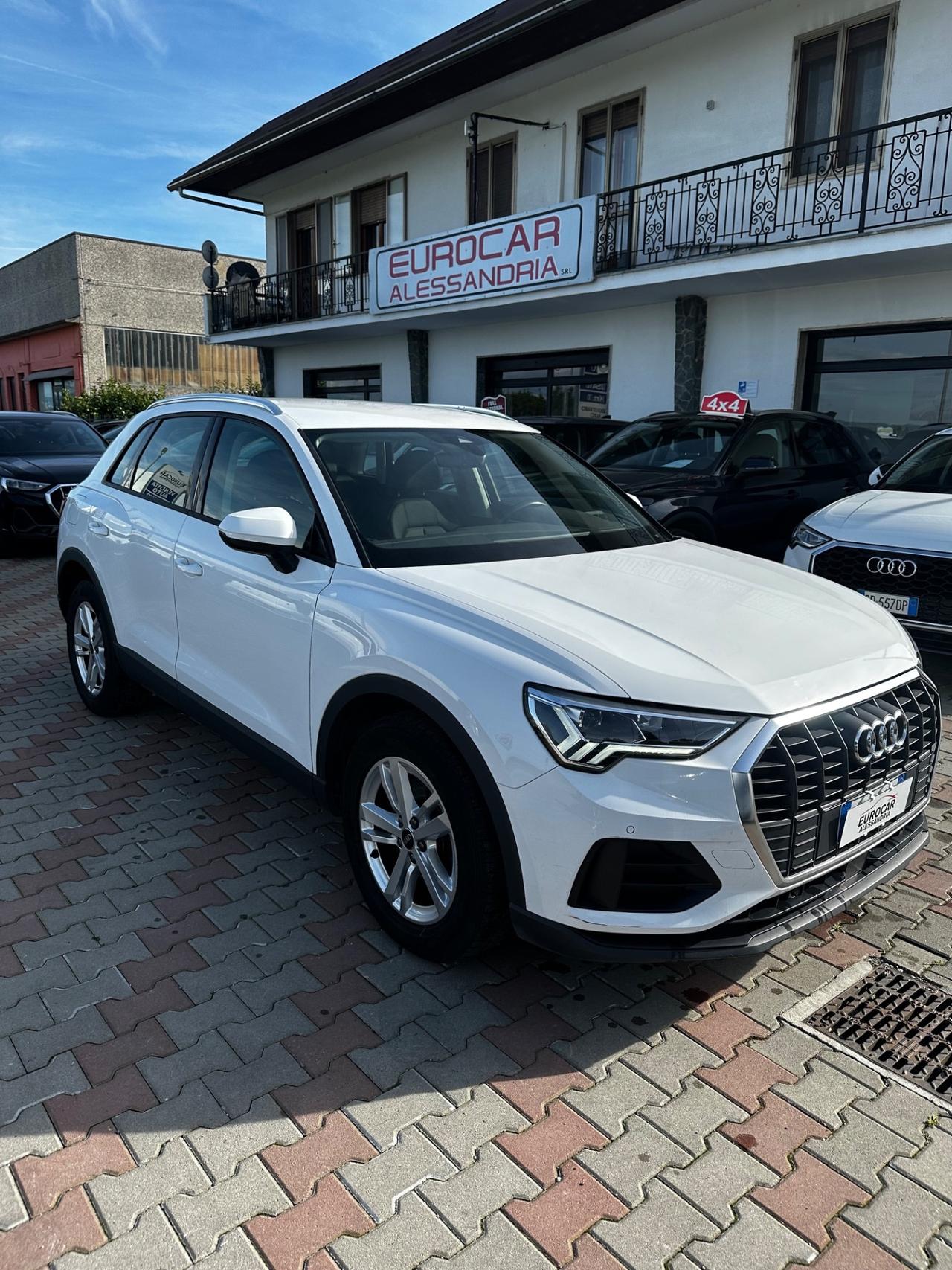 Audi Q3 35 TDI S tronic Business