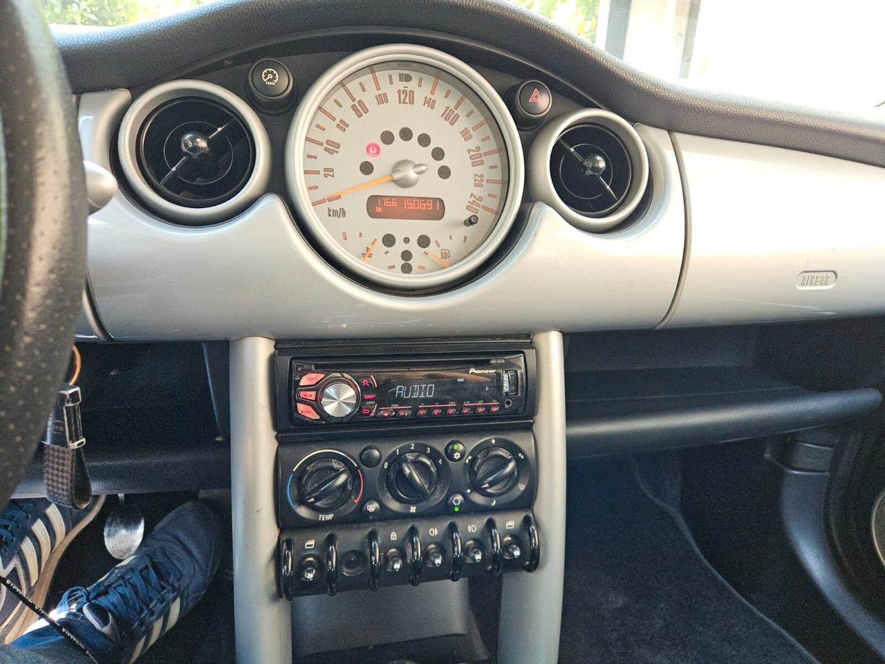 Mini 1.6 16V One de luxe