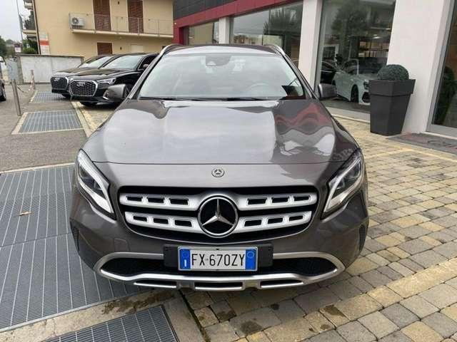 Mercedes-Benz GLA 200 d Automatic Sport NAVI-RETROCAM.-LED