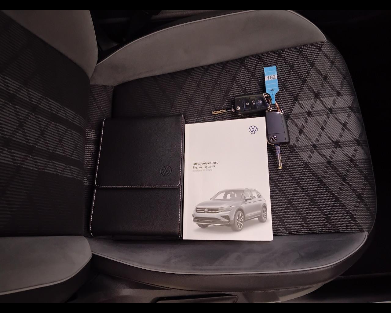 VOLKSWAGEN Tiguan II 2021 - Tiguan 2.0 tdi R-Line 150cv dsg