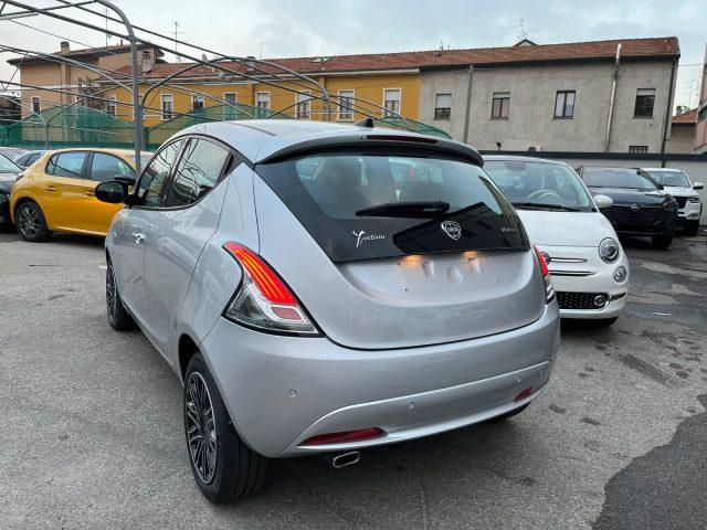 LANCIA Ypsilon 1.0 FireFly 5 porte S&S Hybrid Ecochic Gold