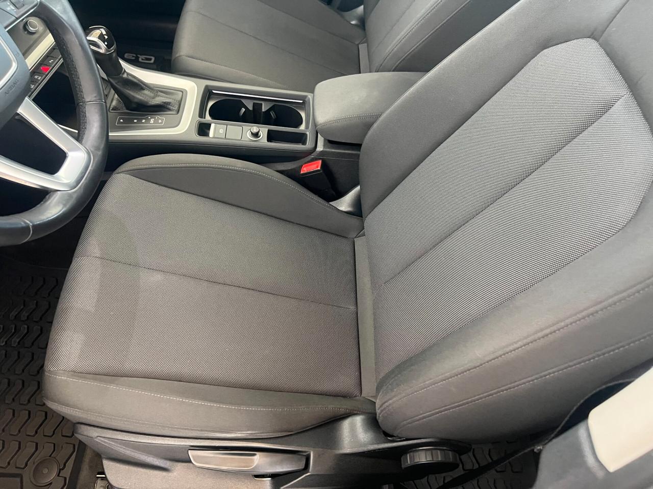 Audi Q3 35 TDI S tronic Business Advanced solo 73.543km tagliandati audi