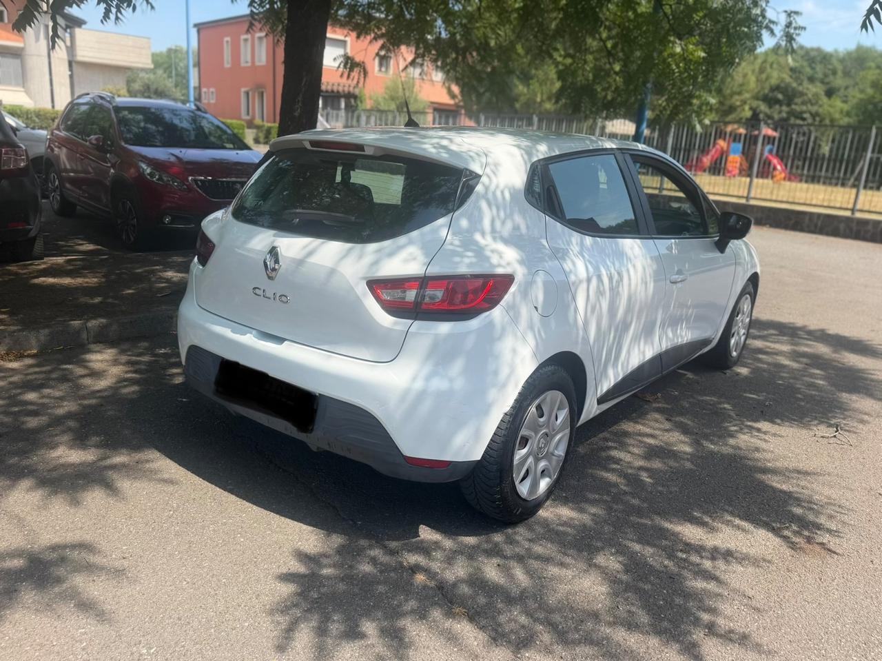 Renault Clio 1.2 75CV GPL 5 porte Live neopatentati
