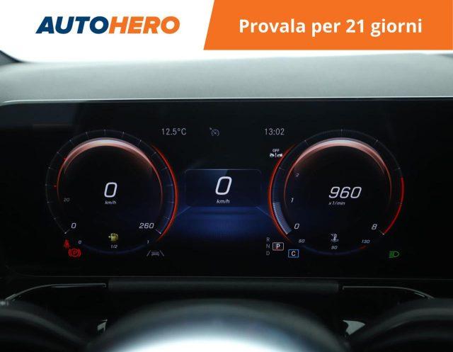 MERCEDES-BENZ GLA 200 Automatic Premium