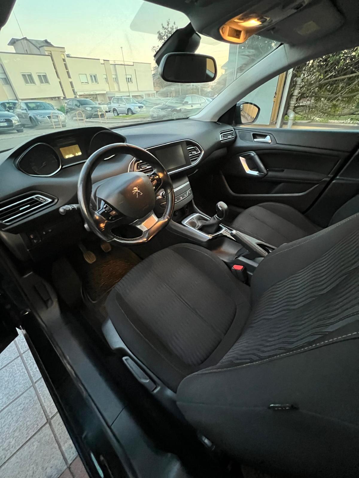 Peugeot 308 BlueHDi 150 S&S EAT6 SW Business