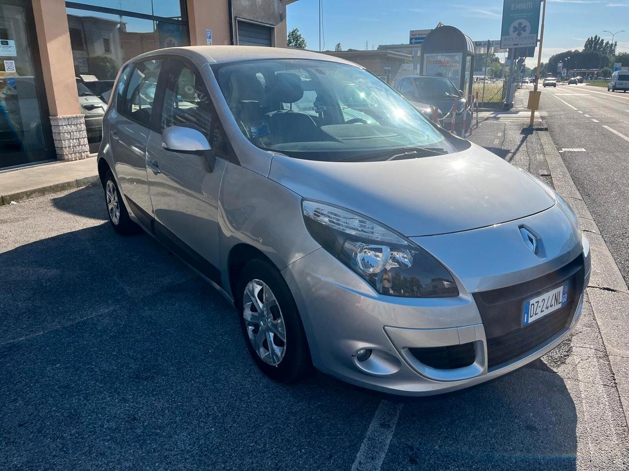 Renault Scénic 1.5 dCi 110CV Dynamique