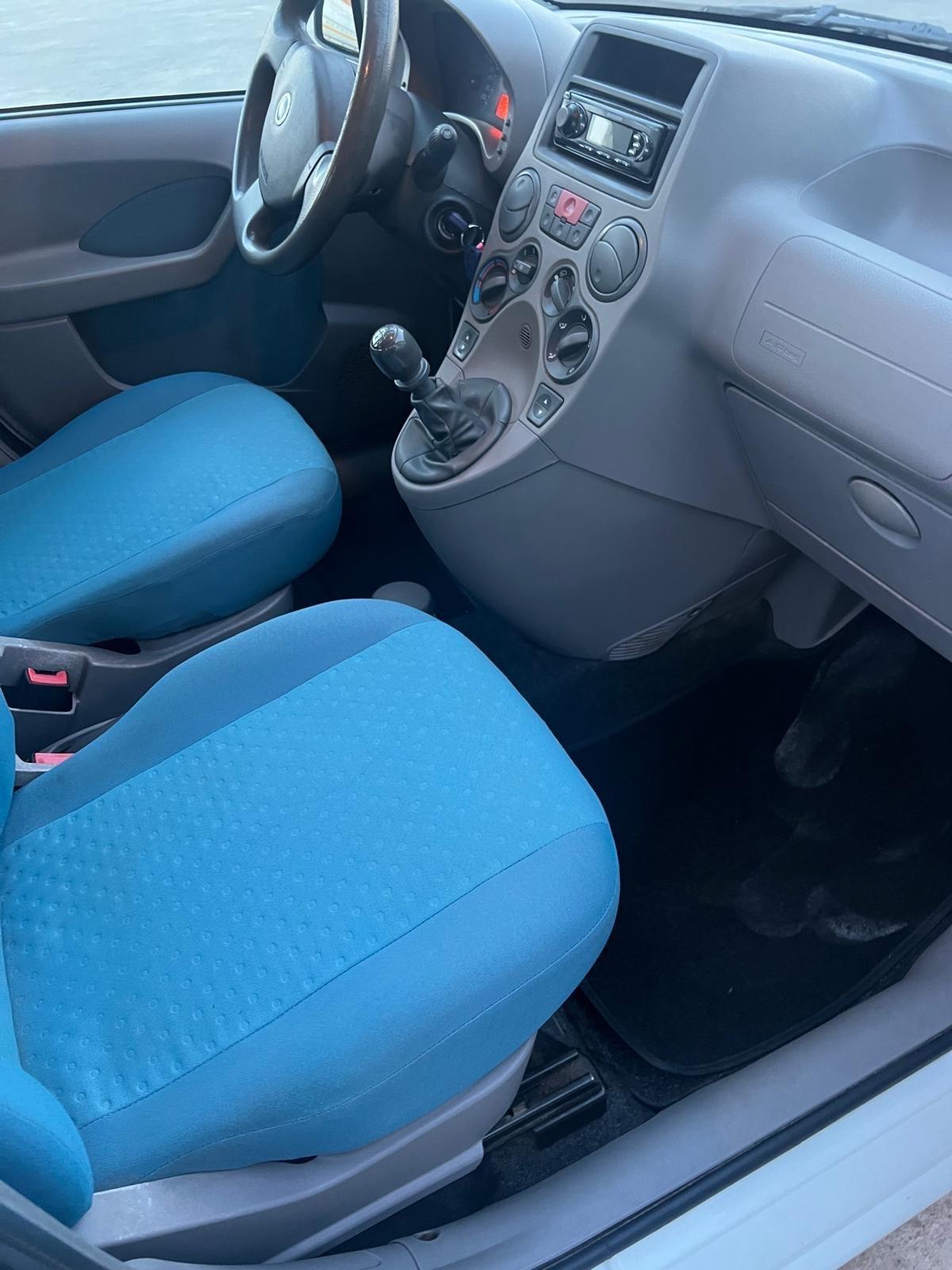 FIAT PANDA 1.2 BENZINA ANNO 2006 X NEOPATENTATI