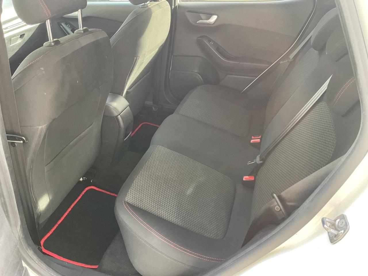 Ford Fiesta 1.0 Ecoboost 5 porte ST-Line OK NEOPATENTATI