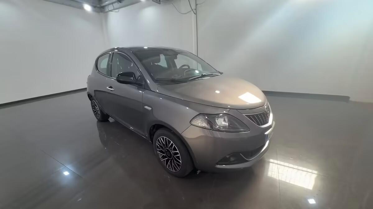 Lancia Ypsilon 1.0 FireFly 5 porte S&S Hybrid Platino