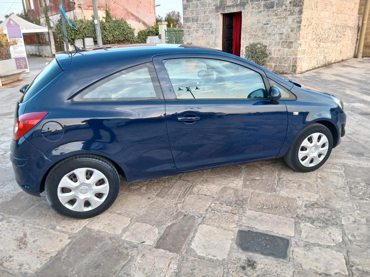 Opel Corsa 1.2 85CV 3 porte GPL-TECH Edition