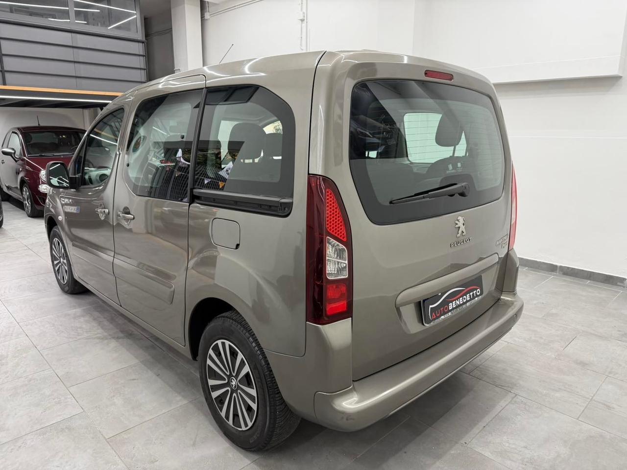 Peugeot Partner 1.6 HDi 92CV 7 posti Family 2013