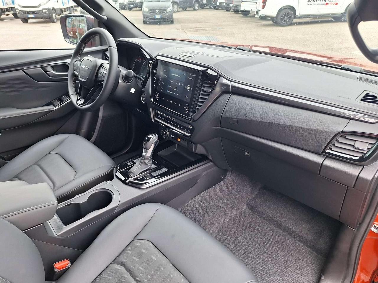 Isuzu D-Max N60 1.9 aut. Crew Nitro Sport Cab