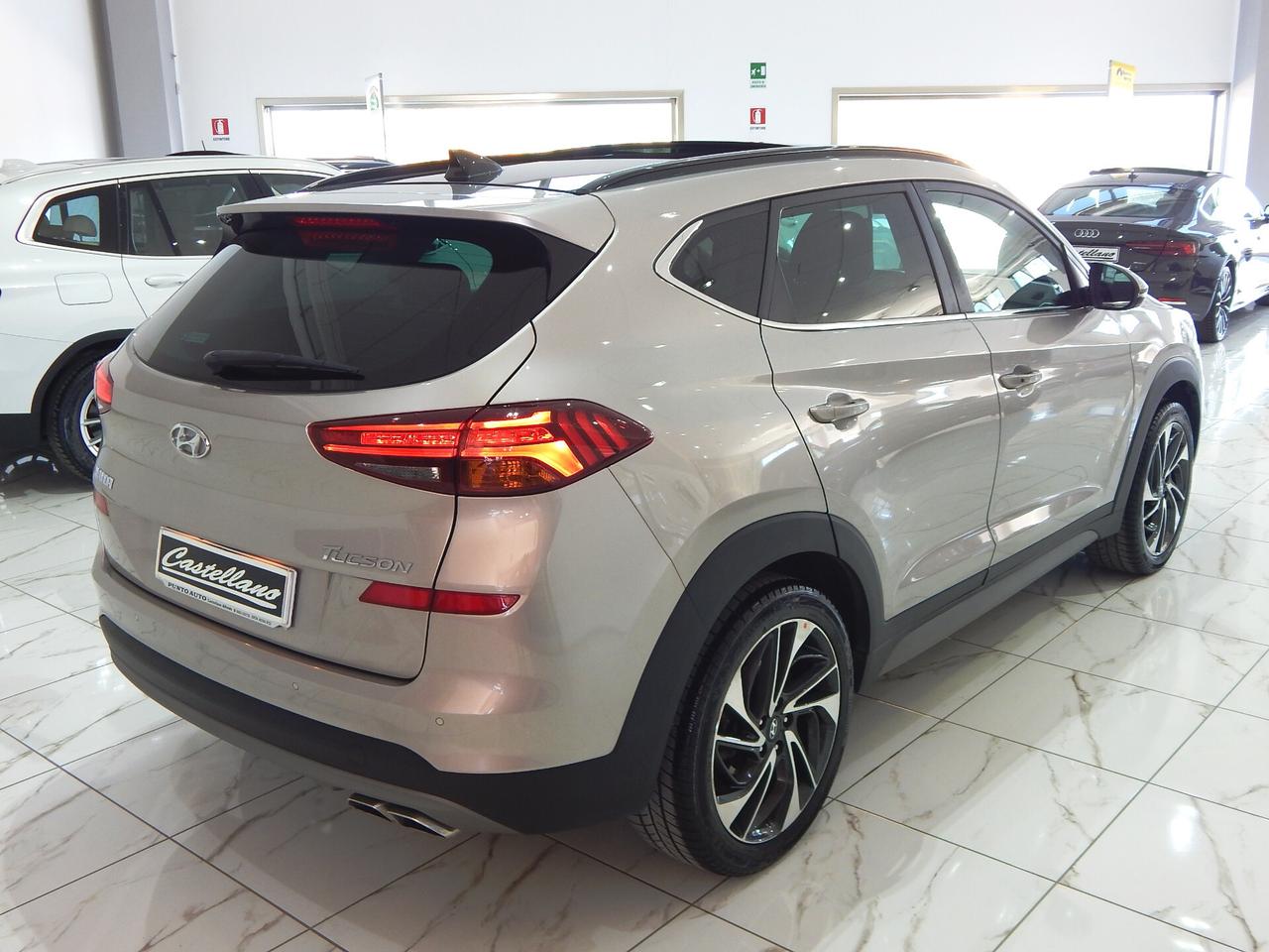 Hyundai TUCSON 1.6 CRDI Exellence 136cv dct TETTO-NAVI-PARK-XENON