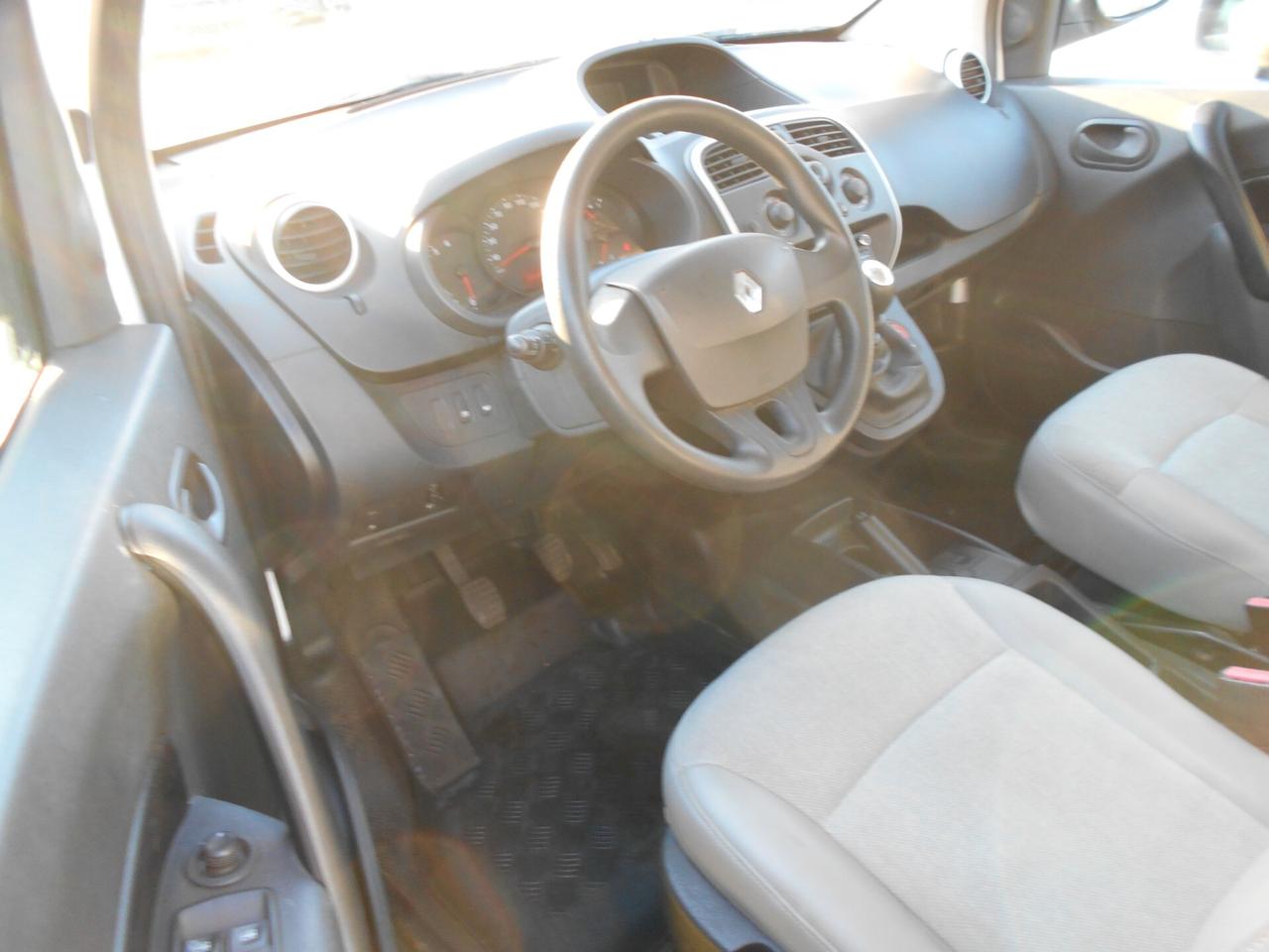 Renault Kangoo MAXI 1.5 DCI 95 CV