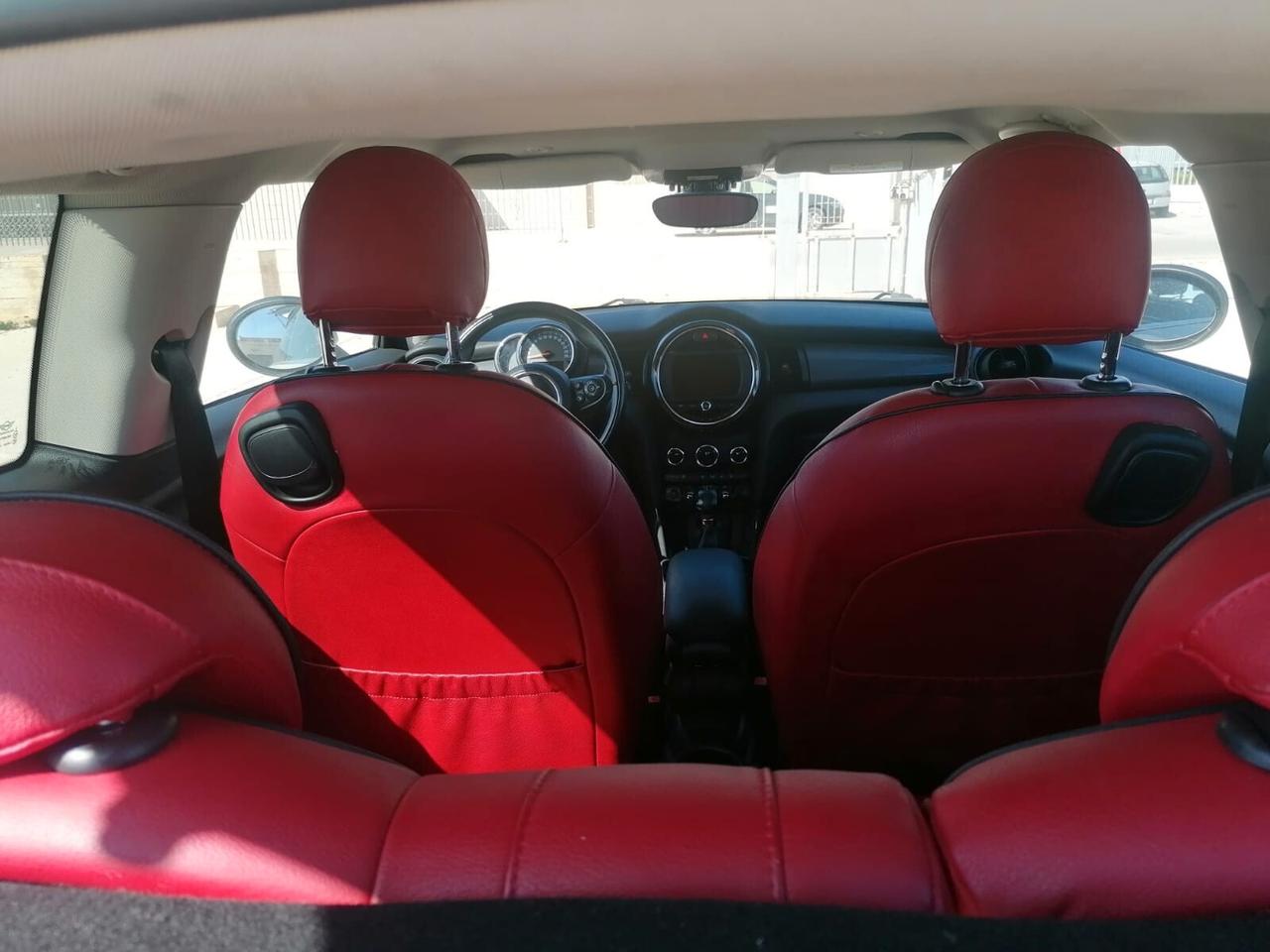 Mini Cooper Mini 1.5 Automatica