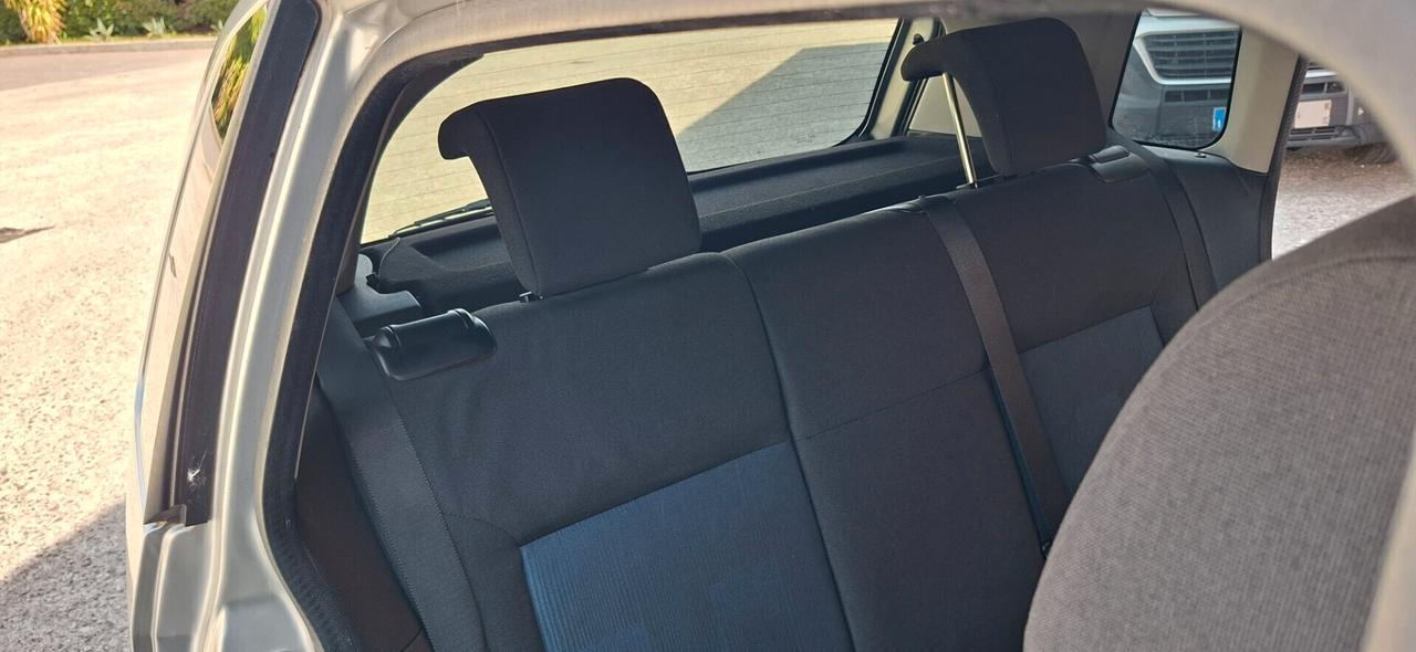 Ford Fiesta 1.2 16V 5p. Ghia X Neopatentati
