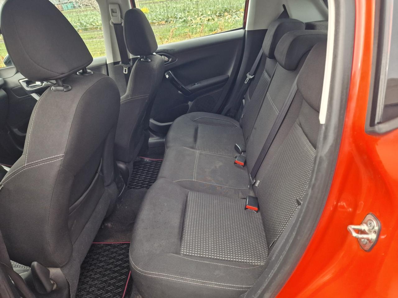 Peugeot 208 BlueHDi 75 5 porte Allure