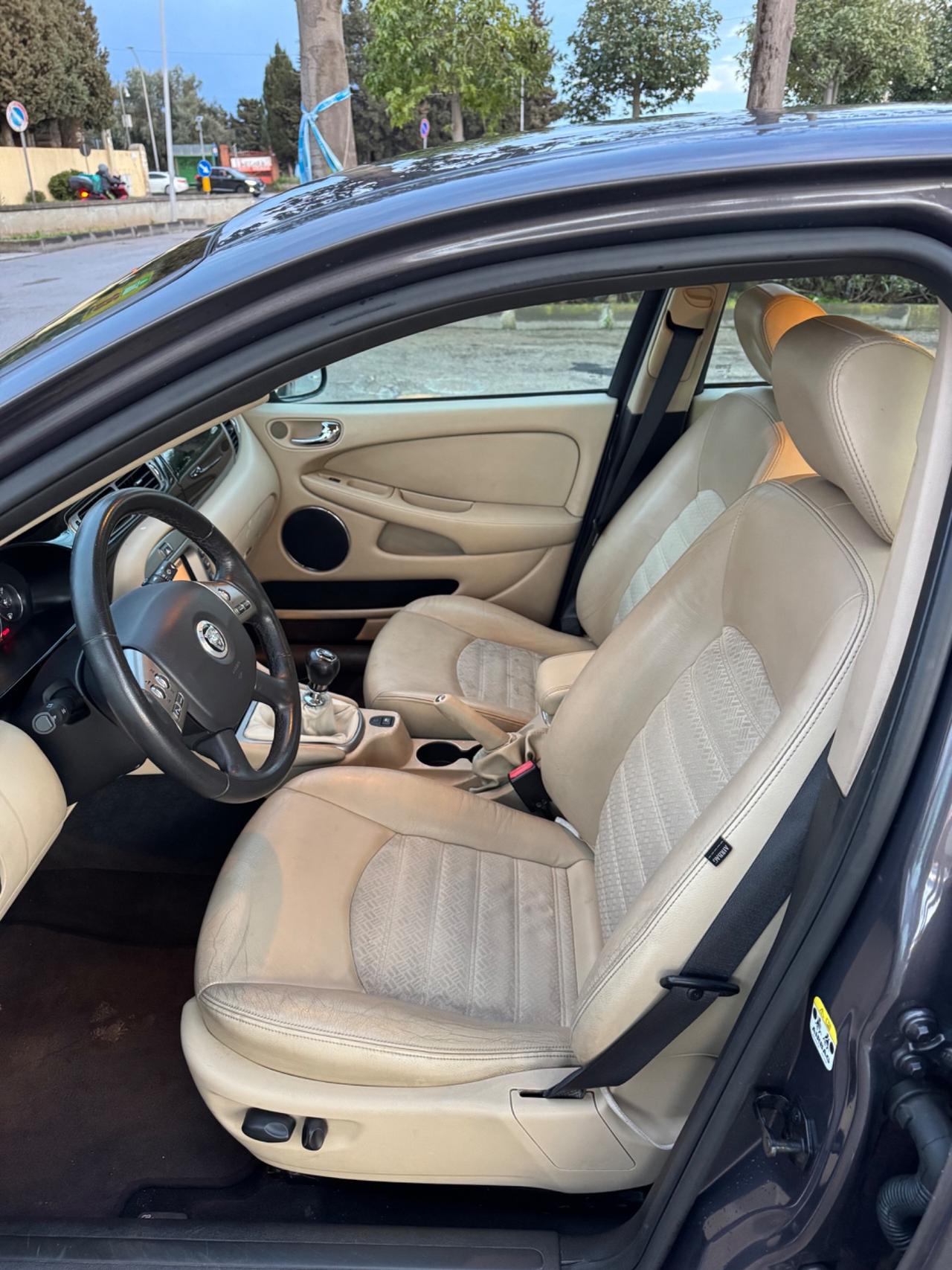 Jaguar X-Type 2.0D POCHI CHILOMETRI