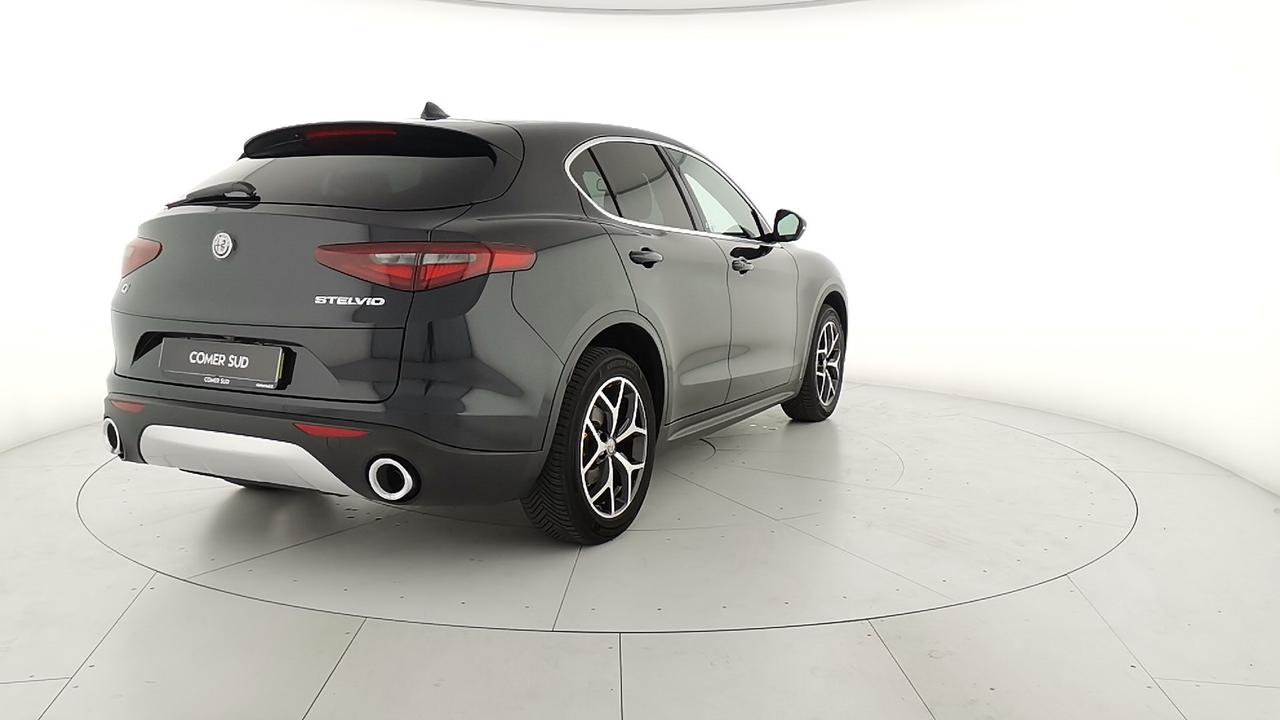 ALFA ROMEO Stelvio 2017 - Stelvio 2.2 t Executive Q4 210cv auto