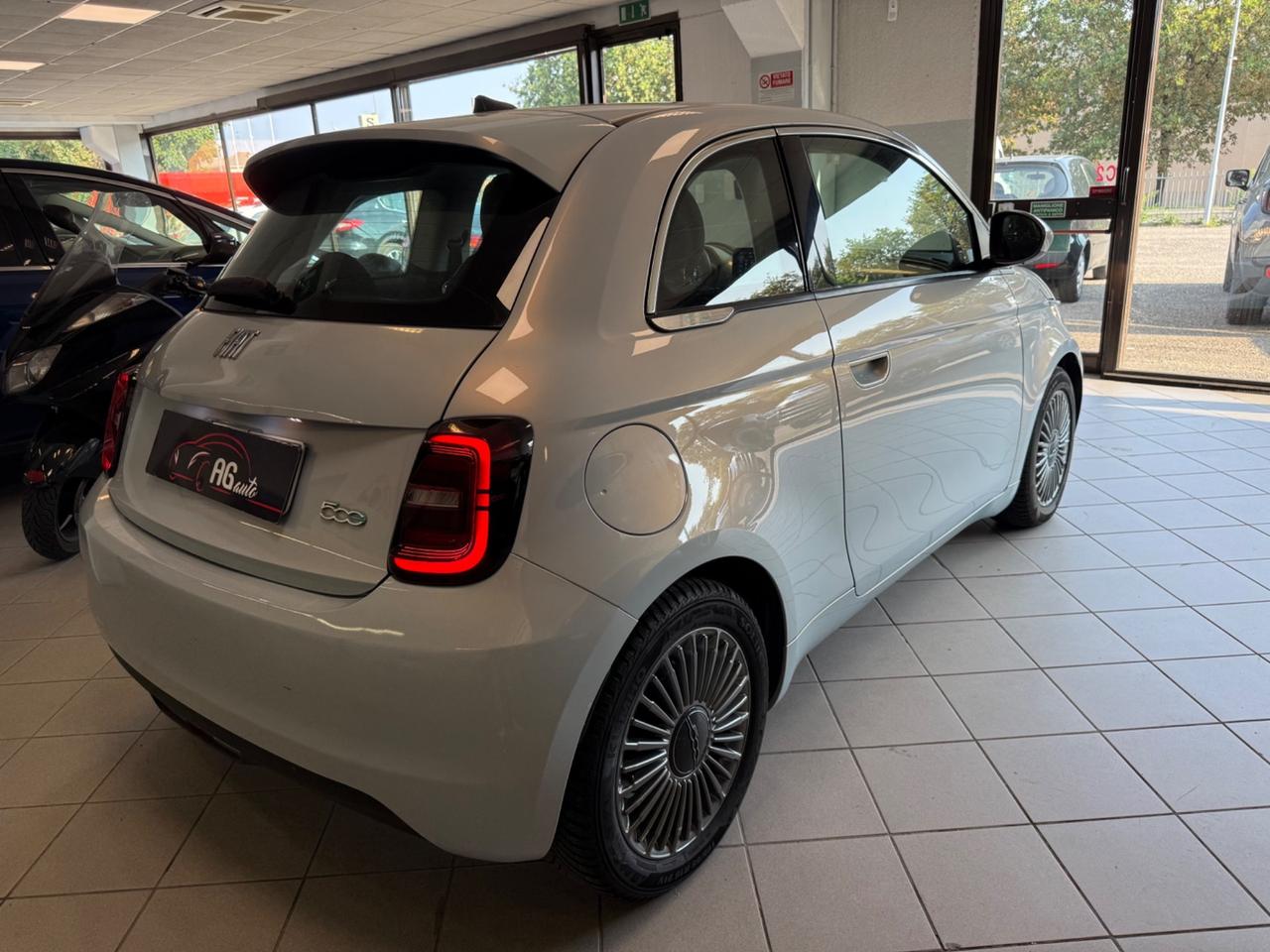 Fiat 500 500e Berlina 42 kWh Icon