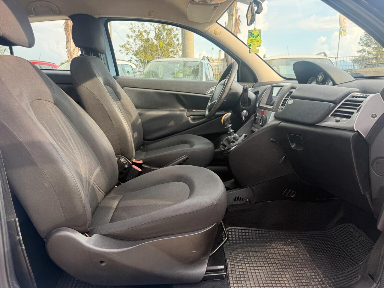 LANCIA YPSILON 2011 1.2 BENZINA/GPL 69 CV