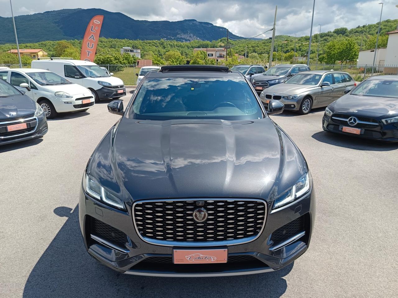 Jaguar F-Pace 2.0 D i4 MHEV 204 CV AWD aut. HSE