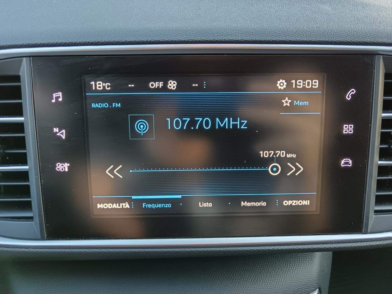 Peugeot 308 1.6 BLUEHDI 120CV NEOPATENTATI