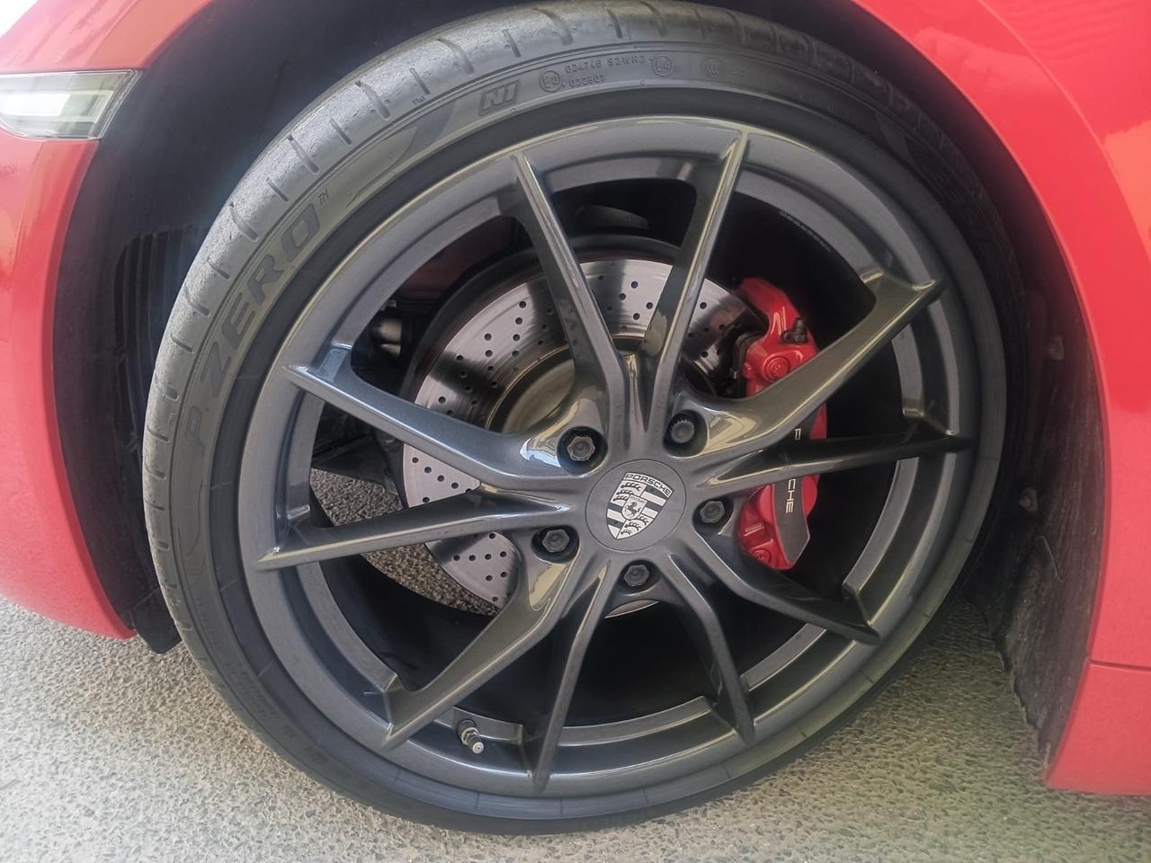 Porsche 718 Spyder Cayman 2.0 T