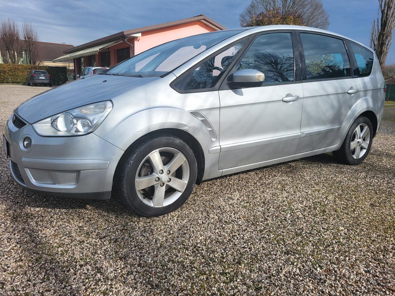 Ford S-Max 2.0 TDCi 140CV Titanium