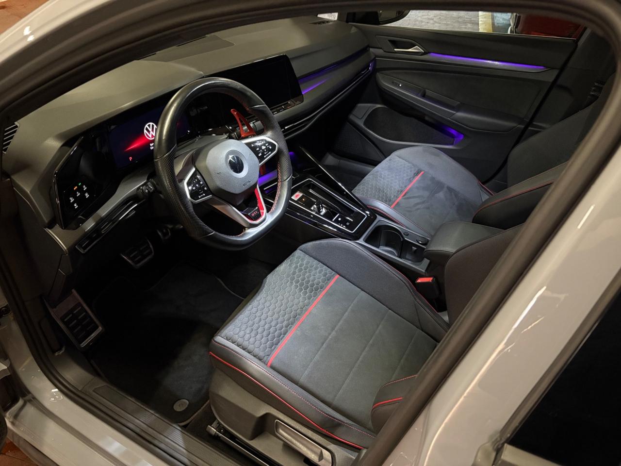 Volkswagen Golf GTI 2.0 TSI clubsport 300CV