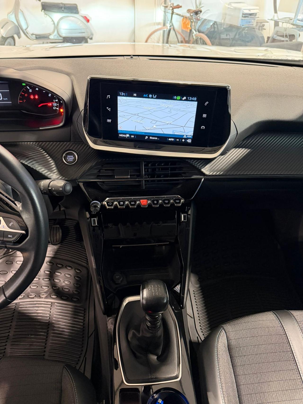 NEW PEUGEOT 2008 1.5hdi ALLURE MANUALE