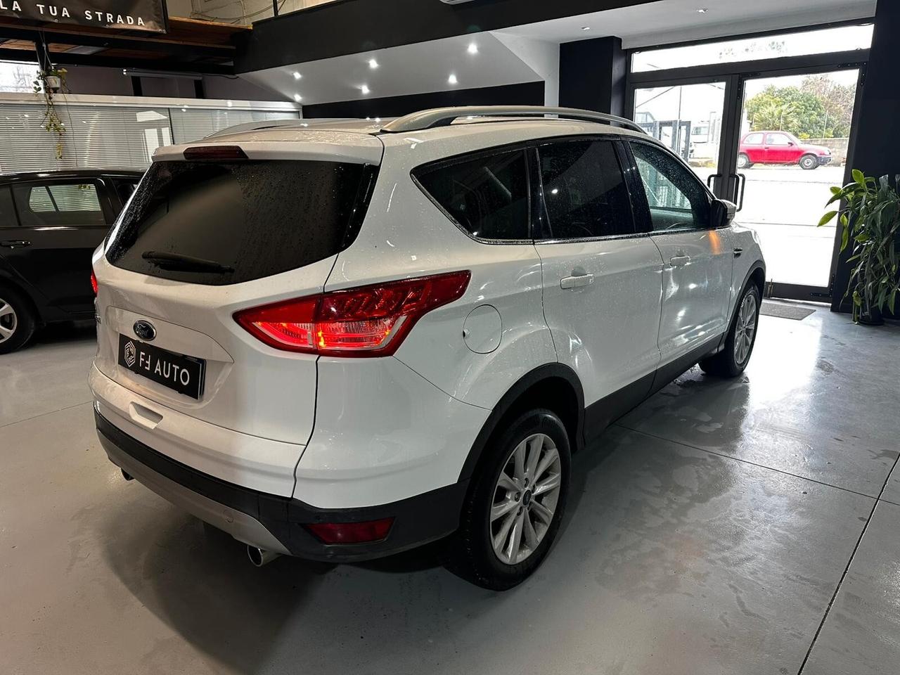 Ford Kuga 2.0 TDCI 150 CV S&S 4WD Titanium