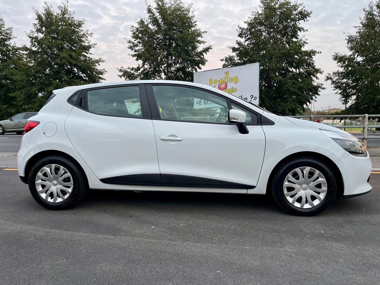 Renault Clio 1.5 dci 75cv 5p Costume National