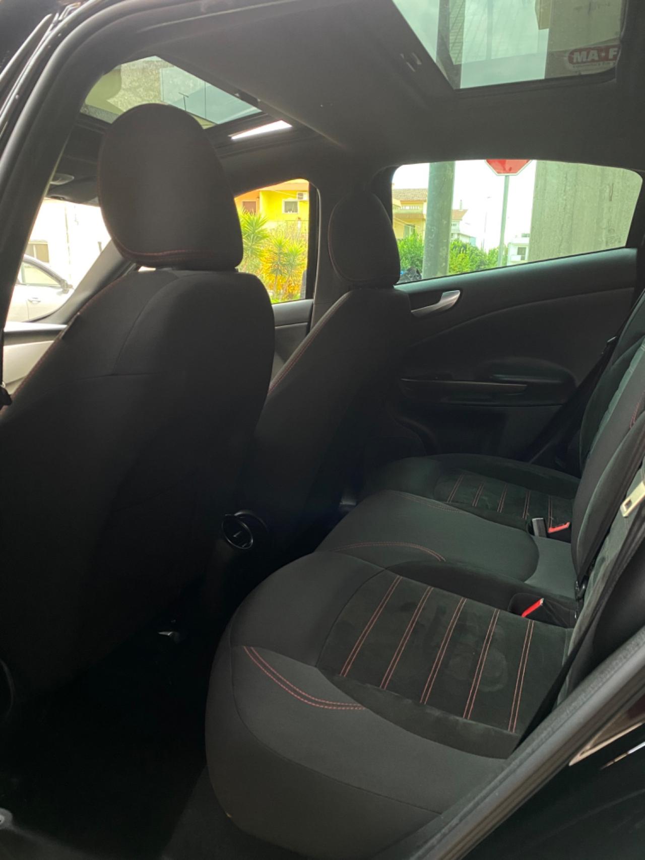 Alfa Romeo Giulietta 1.6 JTDm-2 105 CV Full Optional