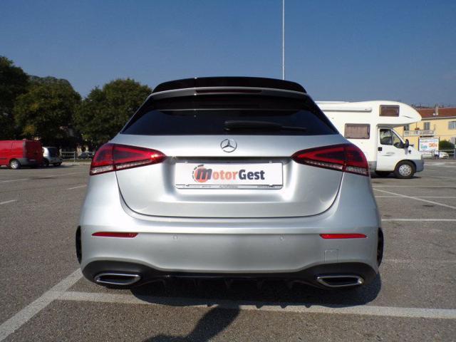 MERCEDES-BENZ A 180 d Automatic Premium