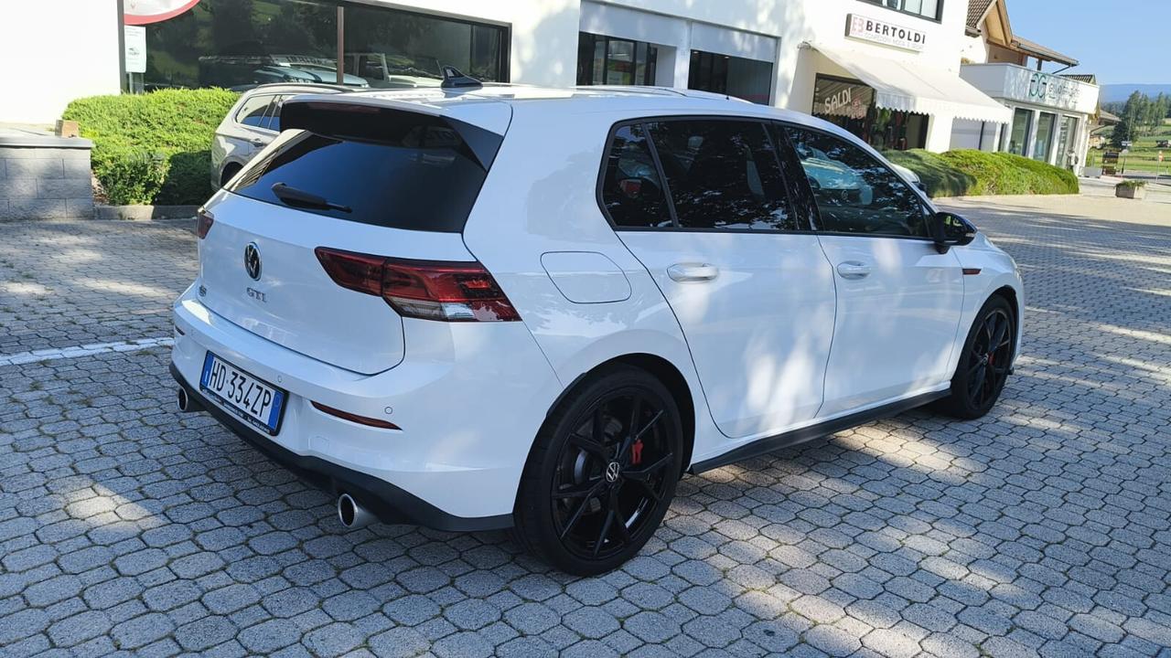 VOLKSWAGEN GOLF GTI 2.0 TURBO BENZINA 245CV MANUALE