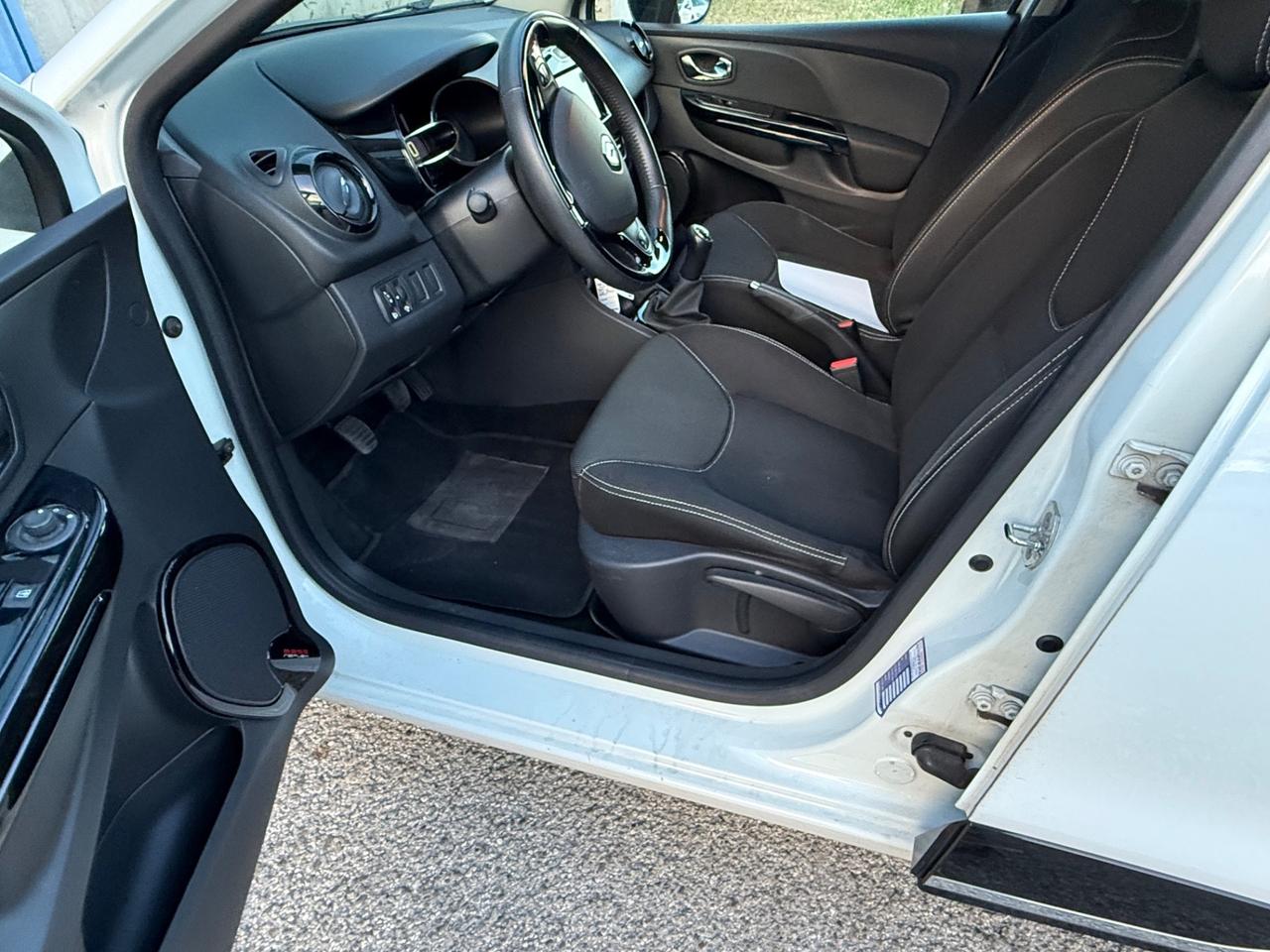 Renault Clio 1.2 75CV 5 porte Wave
