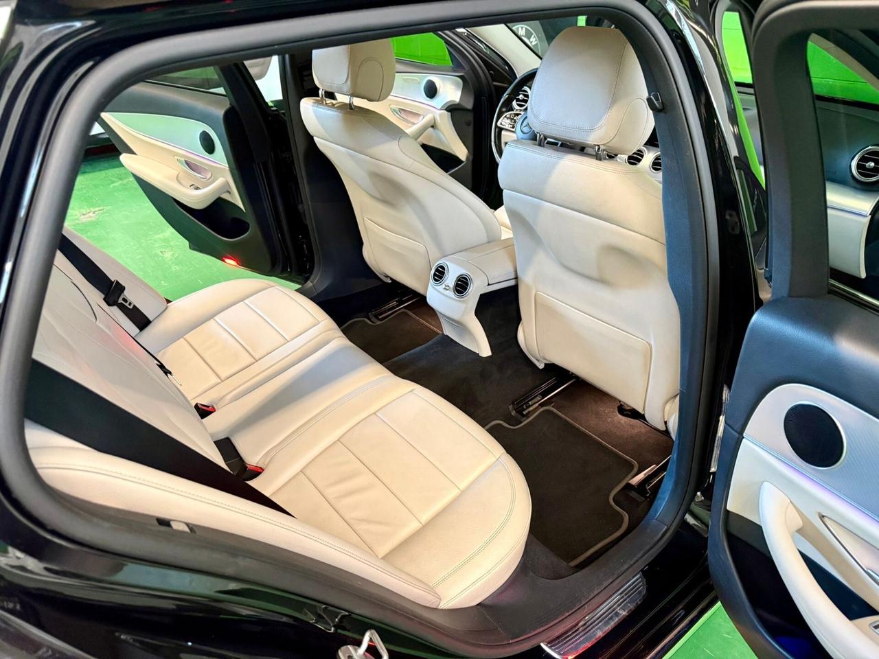 Mercedes-benz E 220 d 4Matic Auto Premium Plus