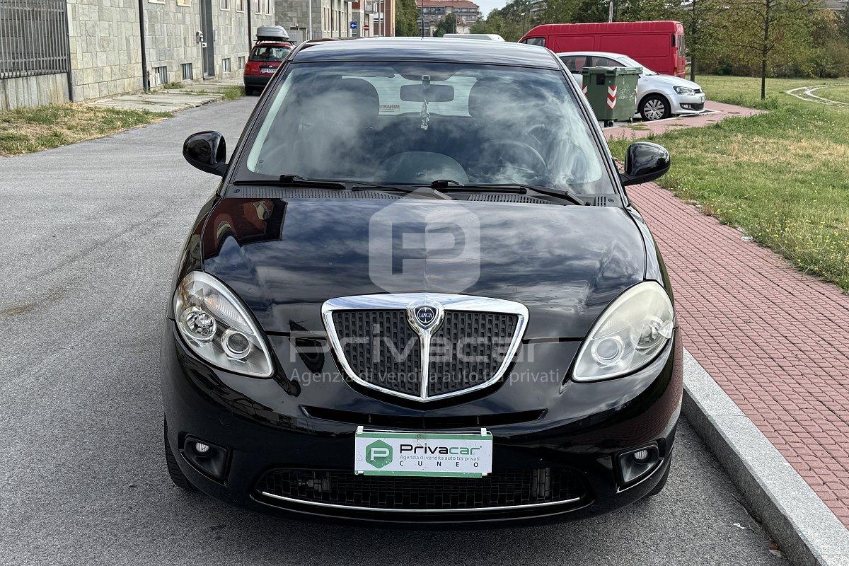 LANCIA Ypsilon 1.2 69 CV Diva