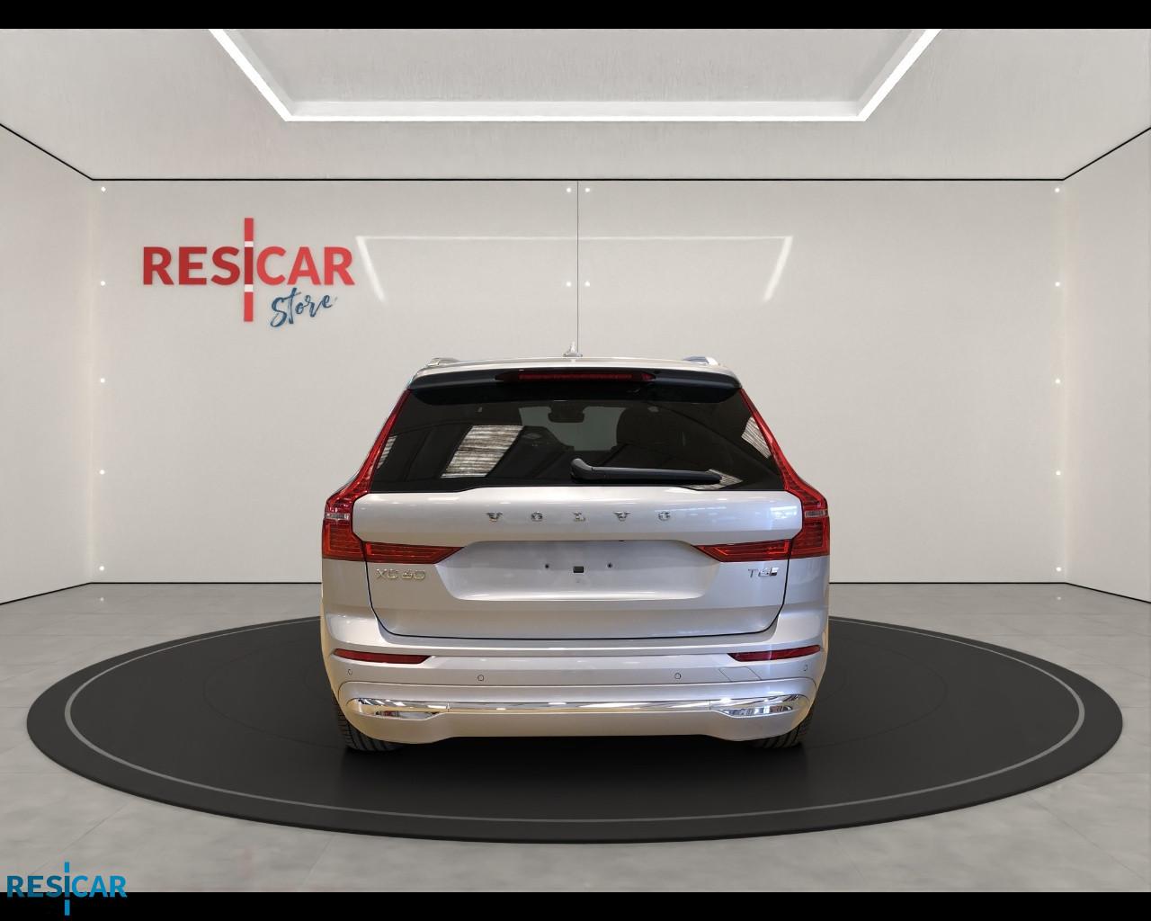 VOLVO XC60 RECHARGE T6 AWD PLUG-IN CORE BRIGHT