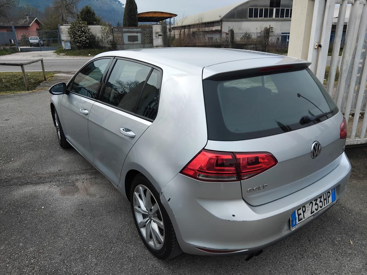 Volkswagen Golf 7 1.2 122cv neo patentati