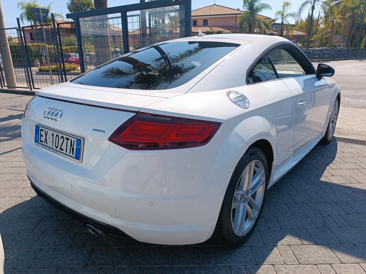 Audi TT Coupé 2.0 TDI ultra S line