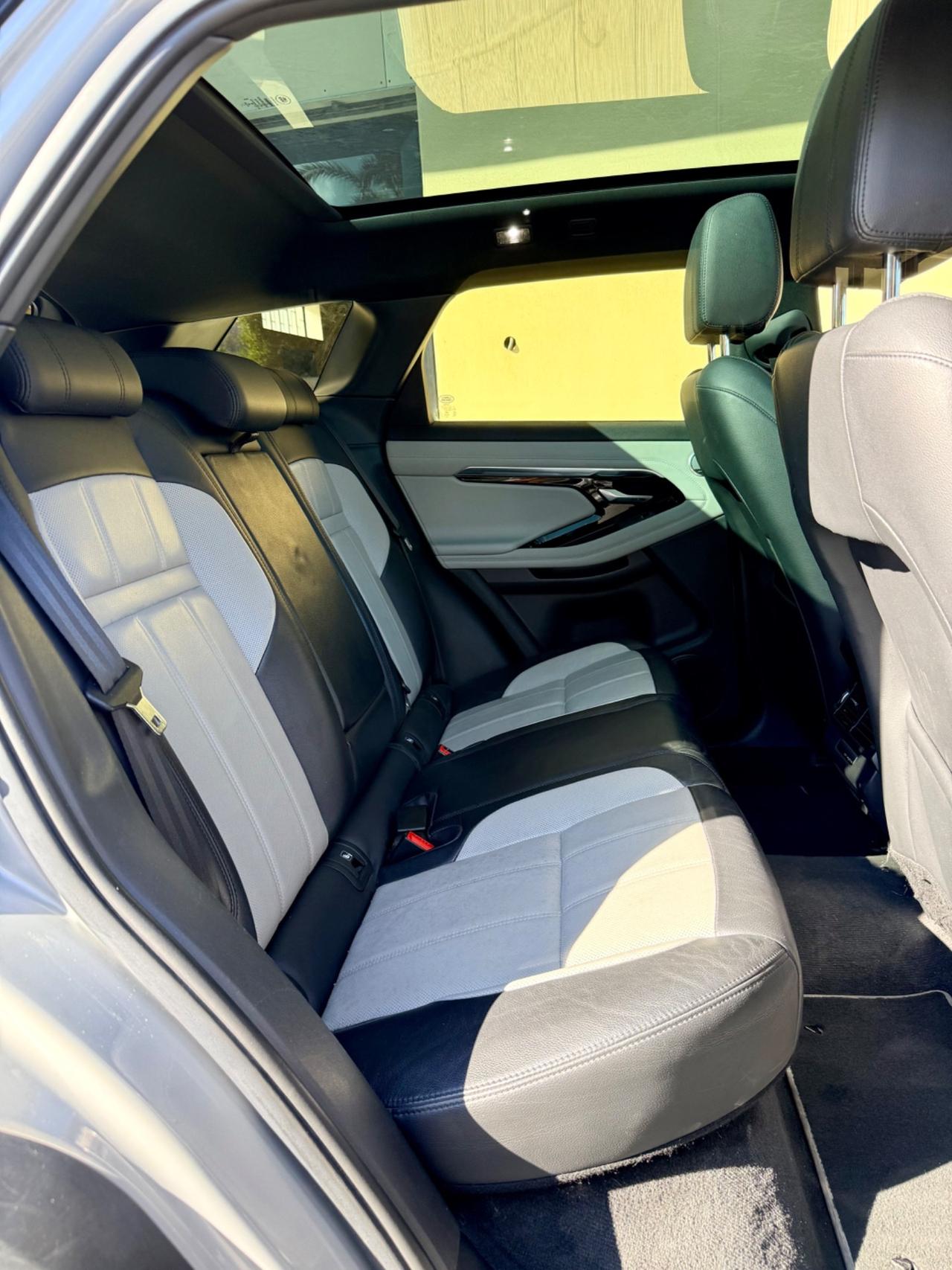 Land Rover Range Evoque R-Dynamic
