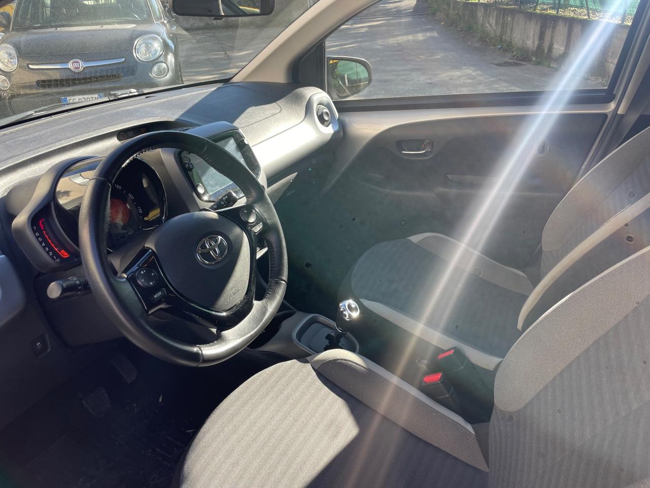 Toyota Aygo Connect 1.0 VVT-i 72 CV 5 porte x-cite MMT