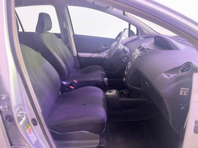 TOYOTA Yaris 1.3 5 porte M-MT Sol