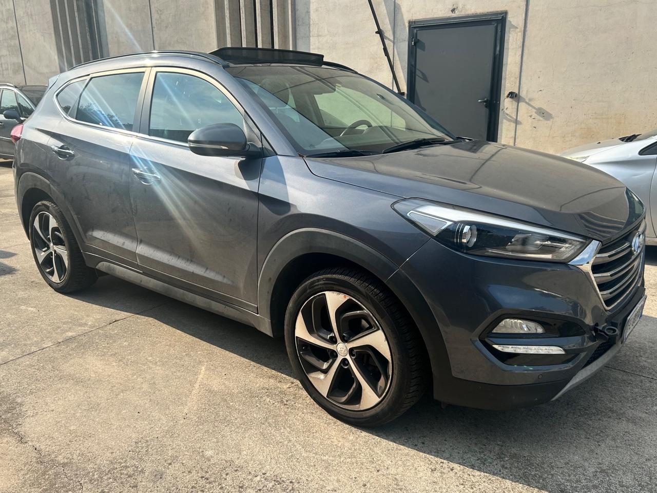 Hyundai Tucson 1700 CRDI X PRIME motore da rivedere