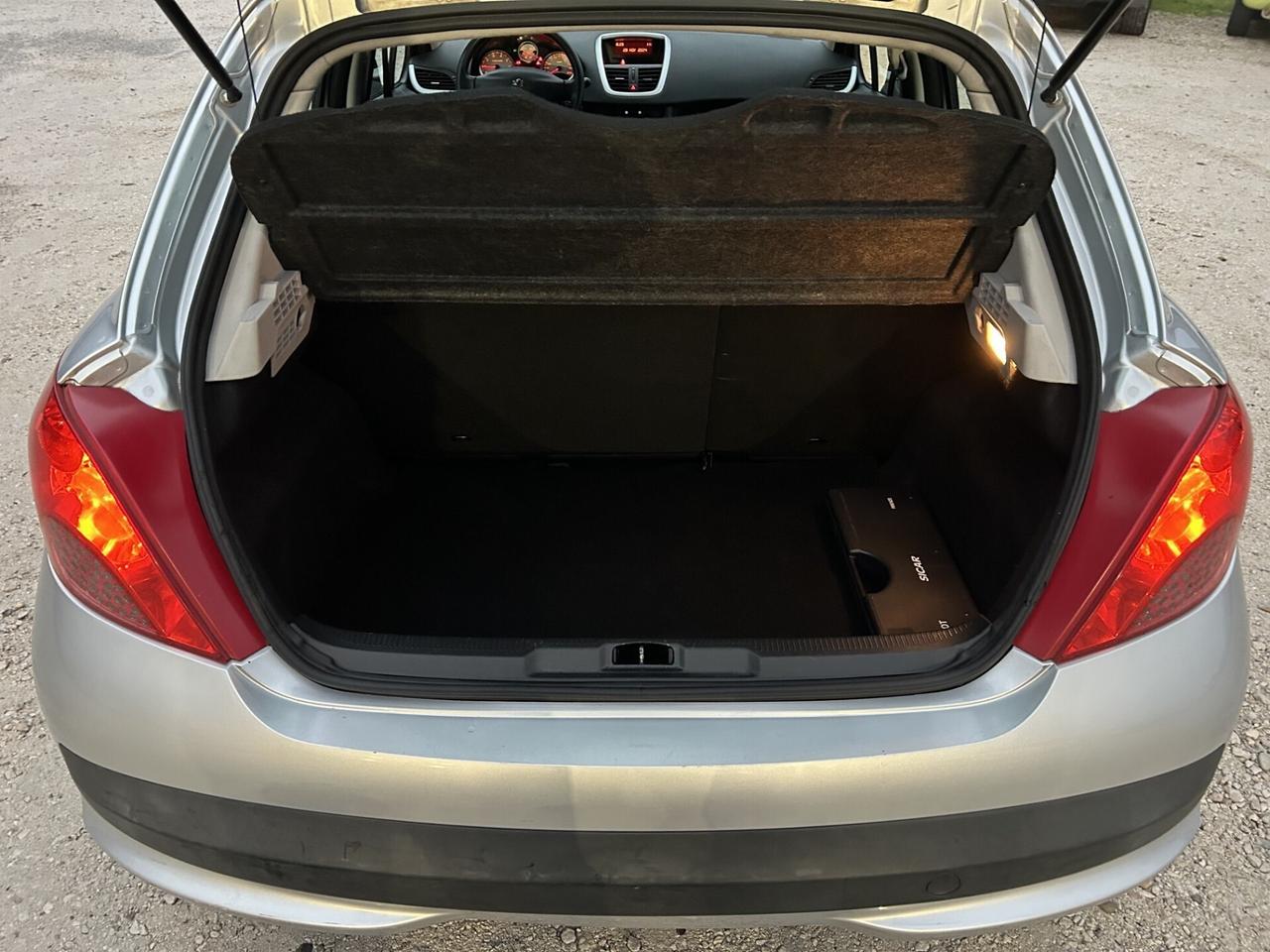 PEUGEOT 207 1.4 75CV OK NEOPATENTATI